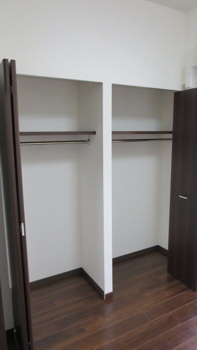 物件内観写真13　(収納)