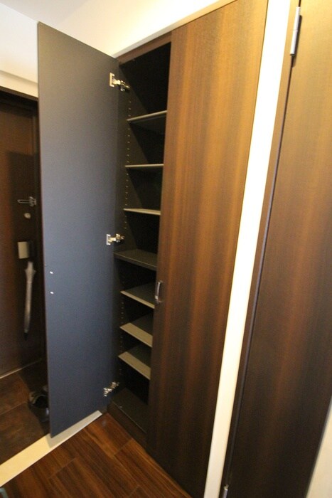 物件内観写真14　(靴箱)