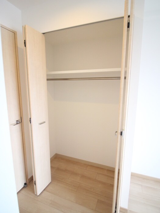 物件内観写真16　(収納)