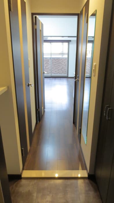 物件内観写真16　(玄関)