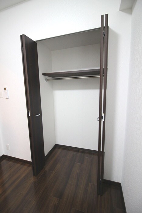 物件内観写真18　(収納)