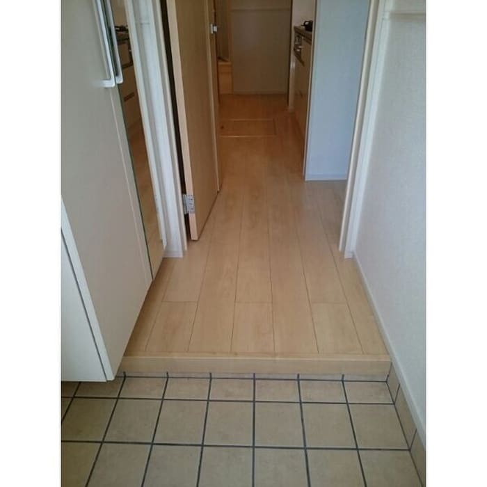 物件内観写真9　(玄関)