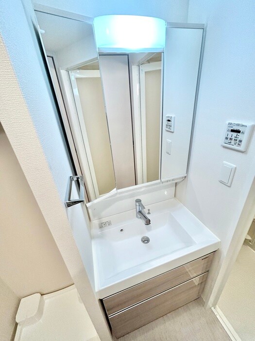 物件内観写真9　(洗面)