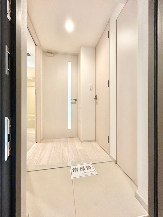 物件内観写真14　(玄関)
