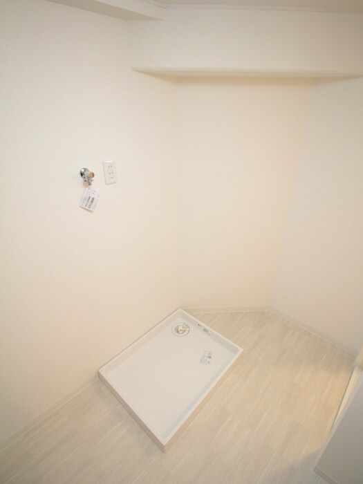 物件内観写真11　(洗濯機置場)