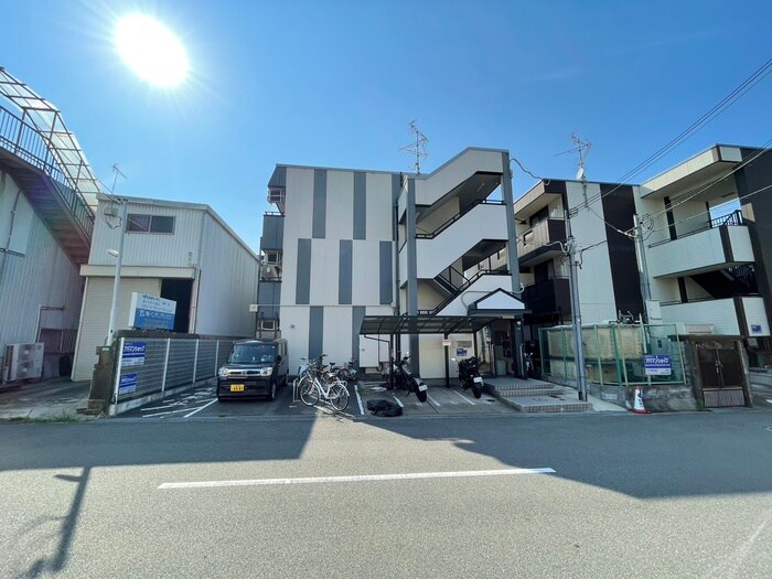 物件外観写真2　(外観写真)