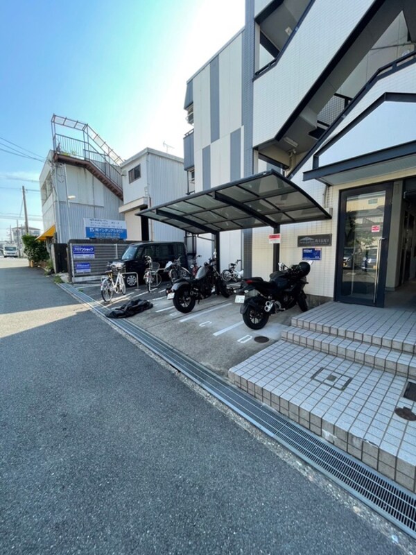 駐輪場