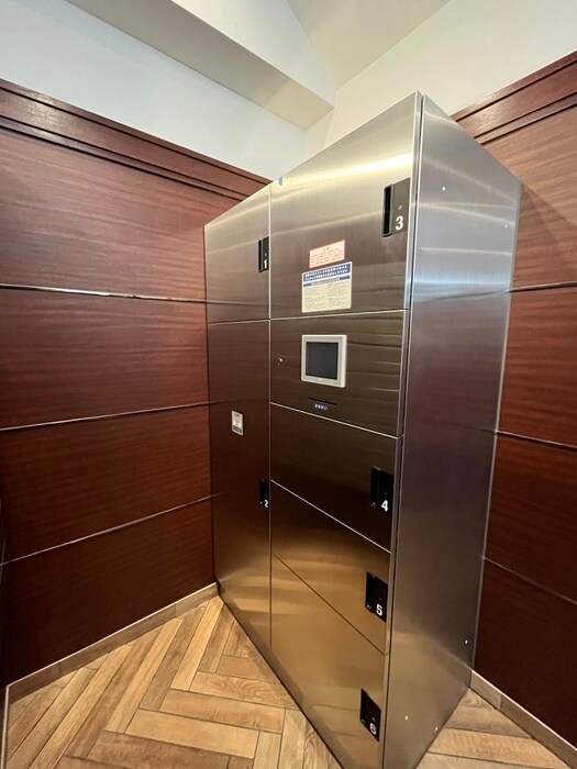 物件外観写真4　(建物設備)