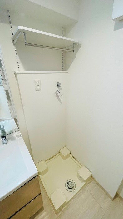 物件内観写真11　(洗濯機置場)