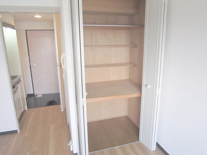 物件内観写真9　(収納)