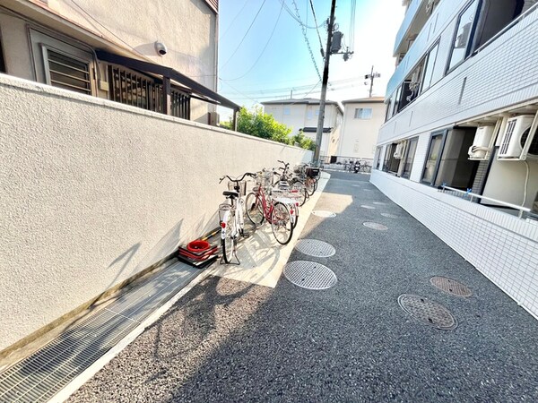 駐輪場