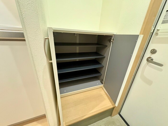 物件内観写真18　(靴箱)