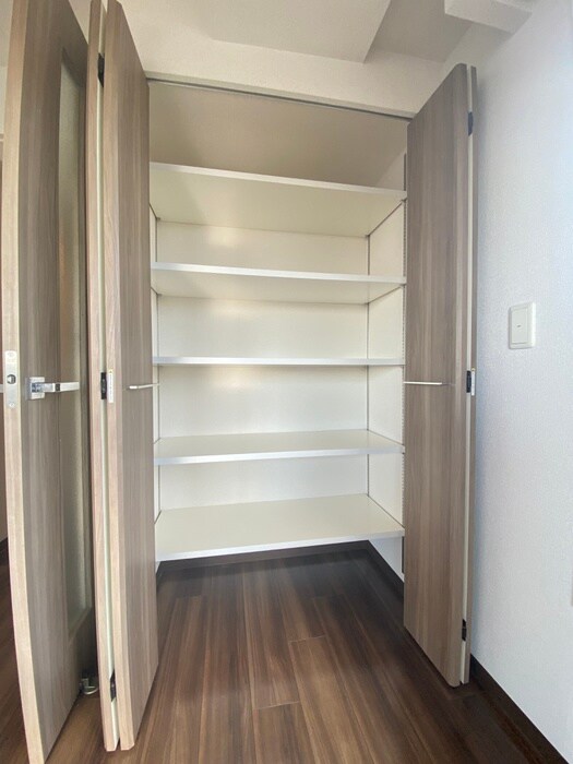 物件内観写真14　(収納)