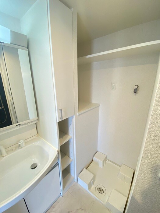 物件内観写真19　(洗濯機置場)