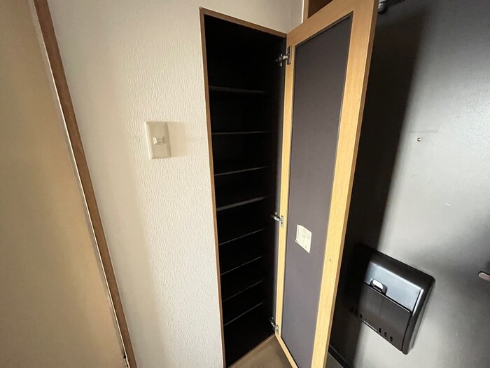 物件内観写真14　(靴箱)