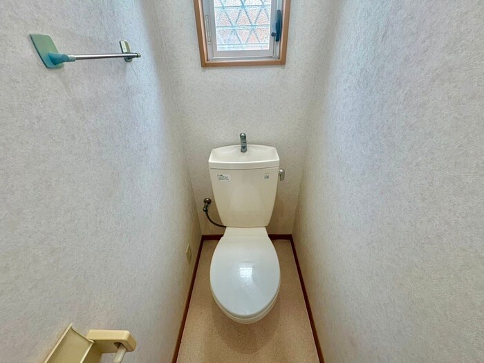 物件内観写真10　(トイレ)