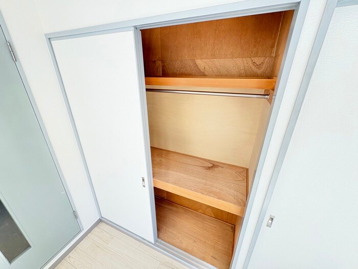 物件内観写真16　(収納)