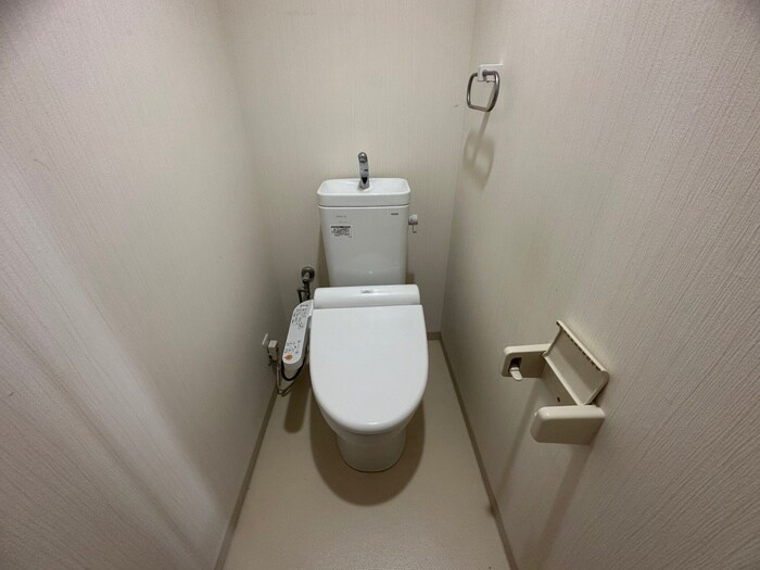 物件内観写真11　(トイレ)