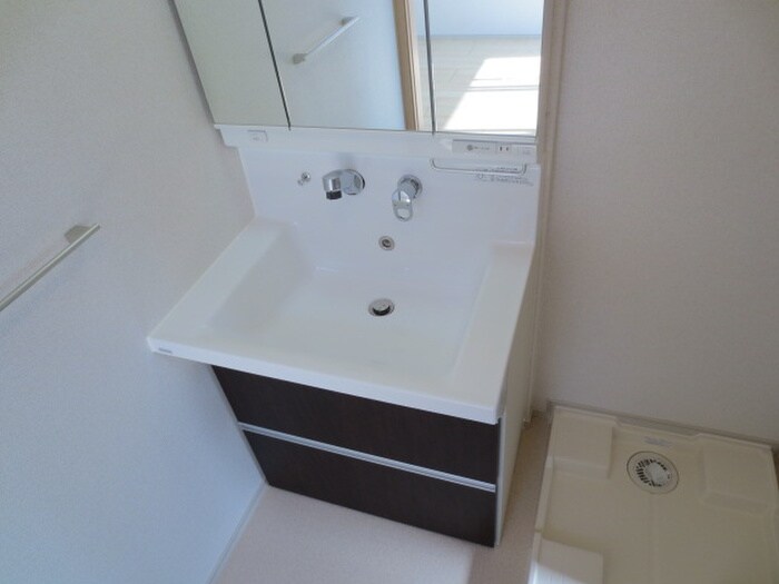 物件内観写真12　(洗面)