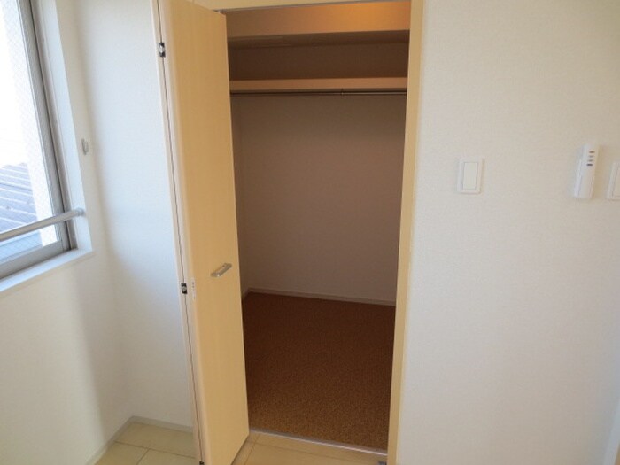 物件内観写真14　(収納)