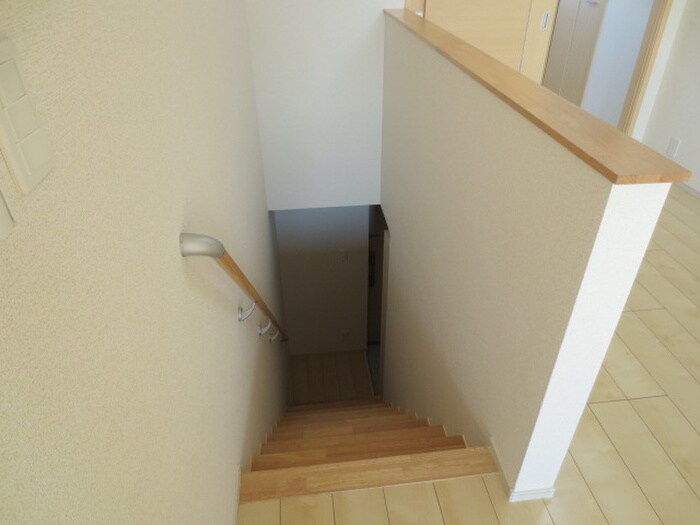 物件内観写真19　(廊下)