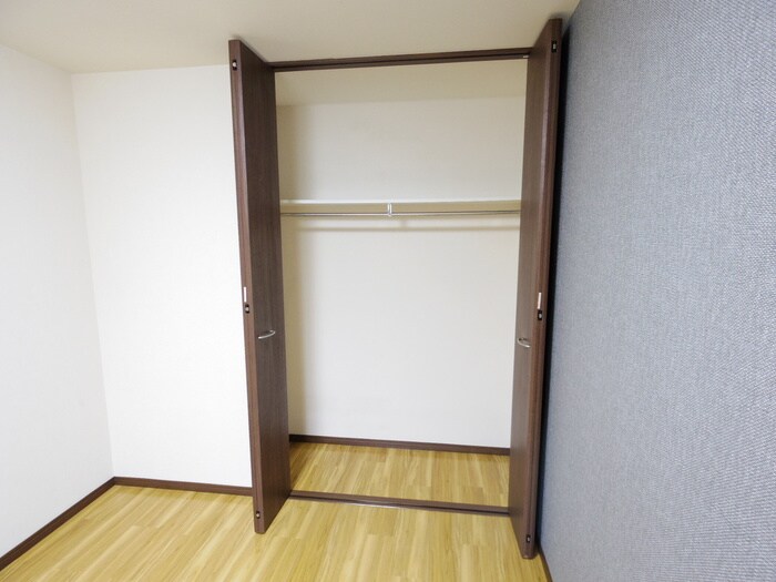 物件内観写真16　(収納)