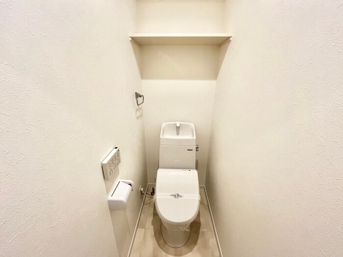 物件内観写真14　(トイレ)