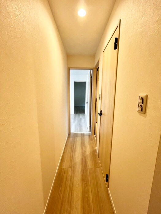 物件内観写真17　(廊下)