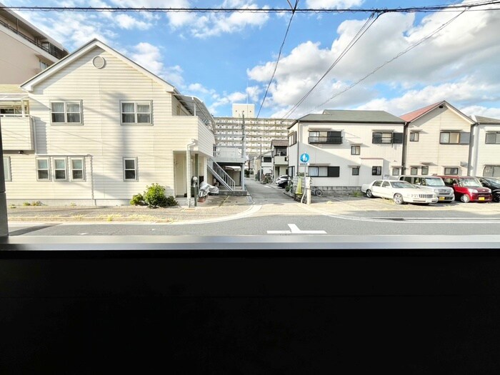 物件内観写真22　(室内からの展望)