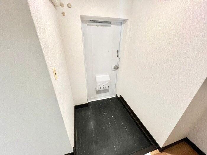 守山駅前東住宅Ⅰ-203号の玄関
