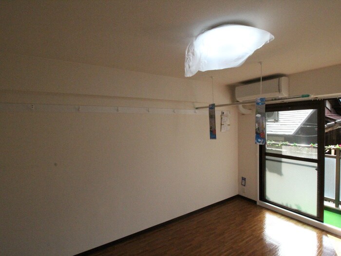 物件内観写真13　(居室)