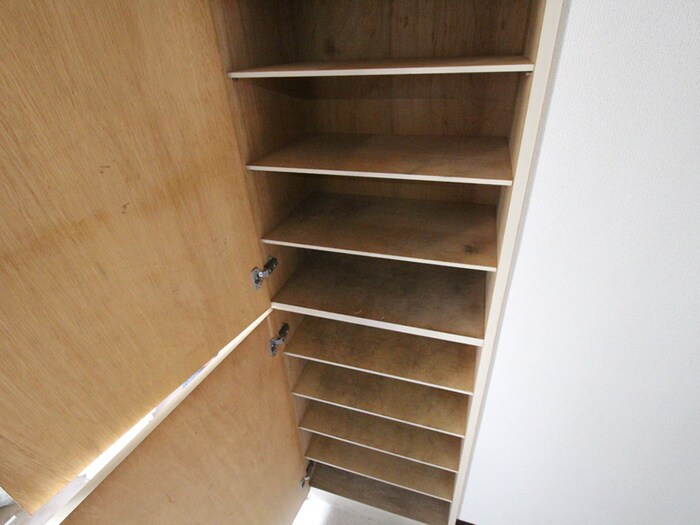 物件内観写真16　(靴箱)