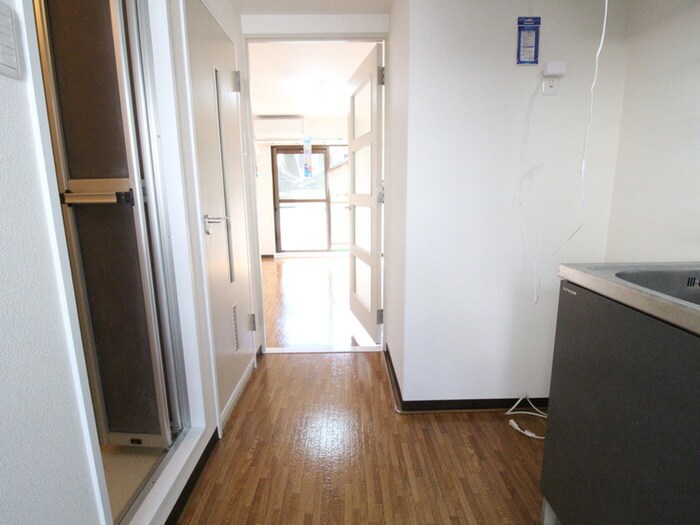物件内観写真19　(廊下)