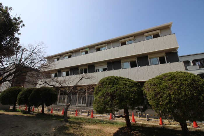 物件外観写真3　(周辺環境)