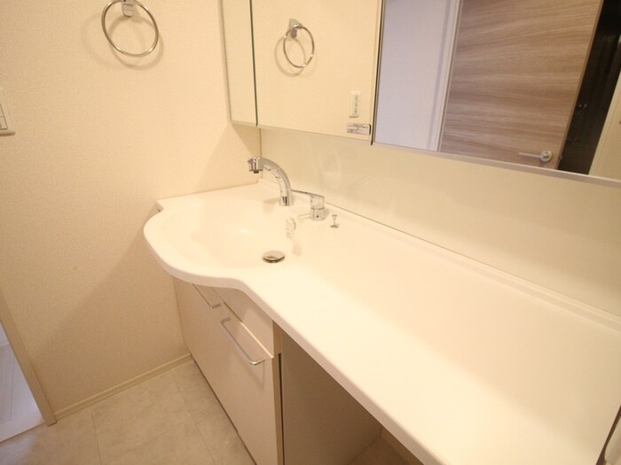 物件内観写真11　(洗面)