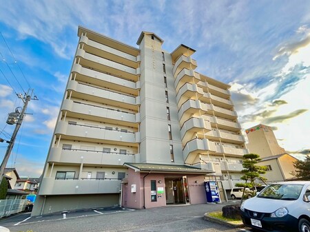 クロ－バ－ハイツⅢ外観写真