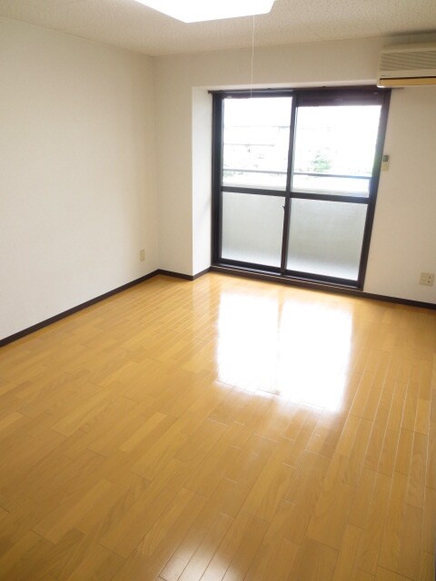 物件内観写真6　(居室)