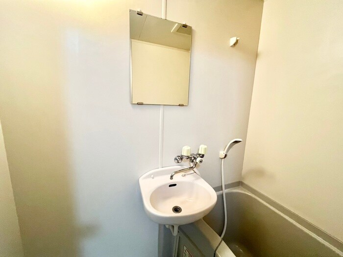 物件内観写真12　(洗面)