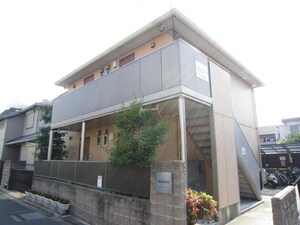 レシデンシア西向日外観写真