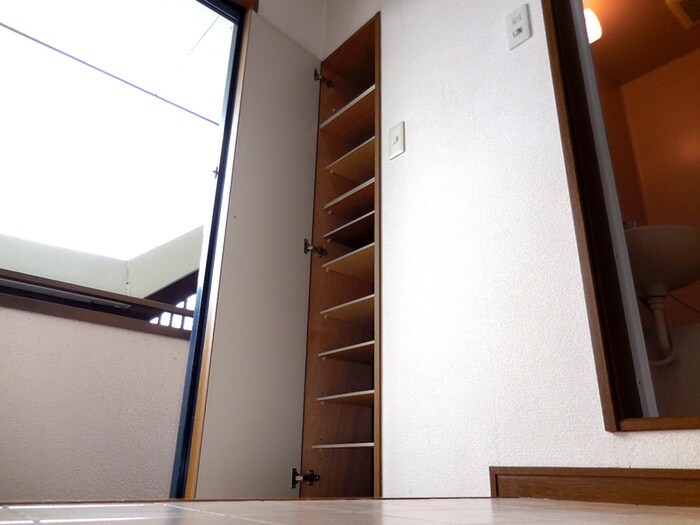 物件内観写真13　(靴箱)