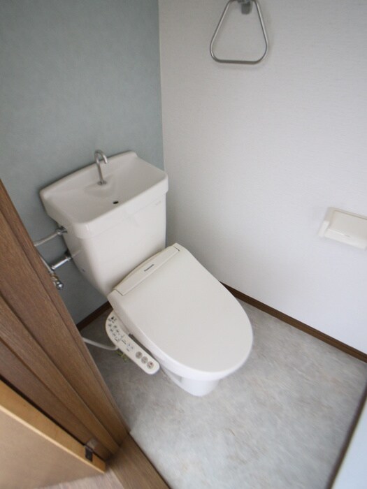 物件内観写真13　(トイレ)