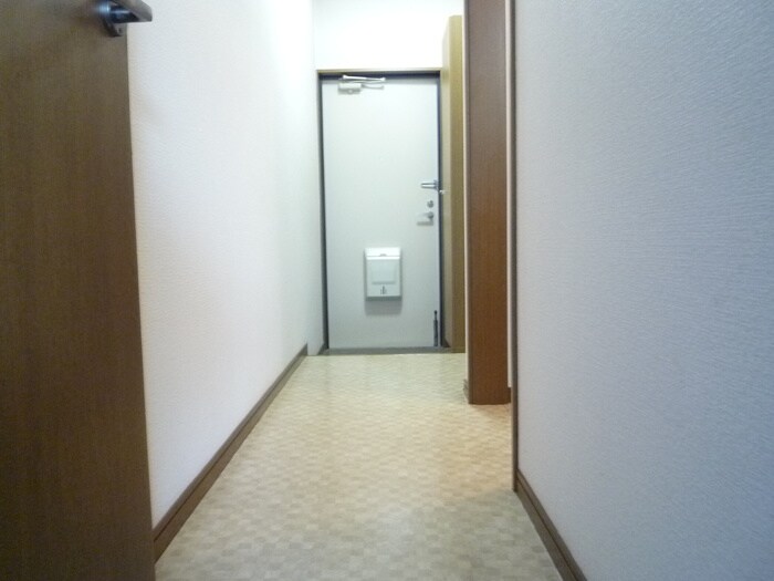 物件内観写真21　(廊下)
