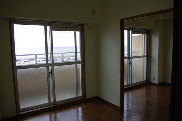 物件内観写真10　(内観写真)