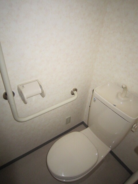 物件内観写真15　(トイレ)