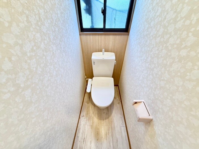 物件内観写真14　(トイレ)
