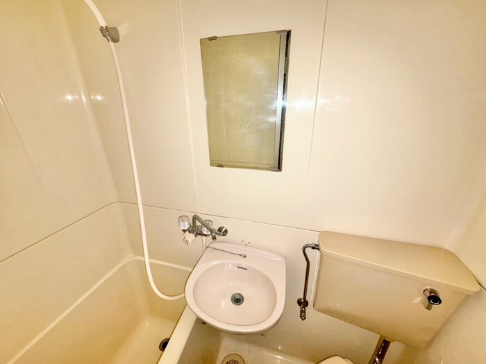 物件内観写真12　(洗面)