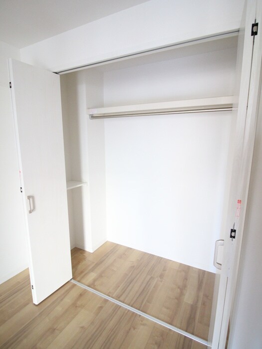 物件内観写真10　(収納)