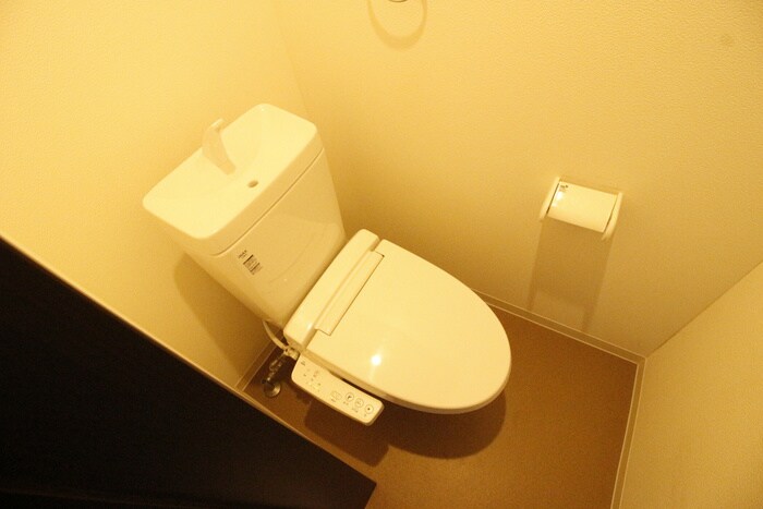 物件内観写真12　(トイレ)