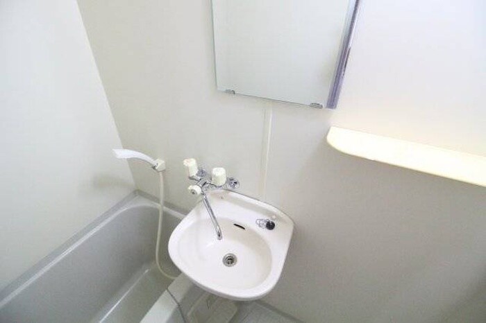 物件内観写真11　(洗面)
