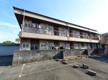 西出マンションの外観写真